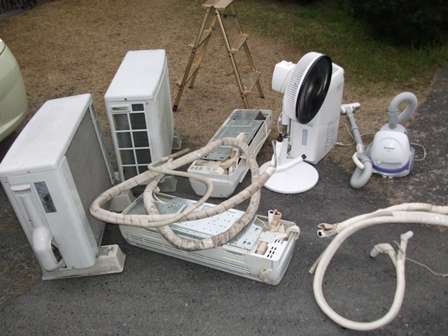 エアコンと一緒に小型家電処分
